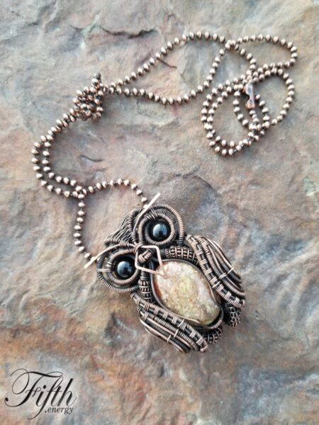 Obsidian and gneiss owl necklace