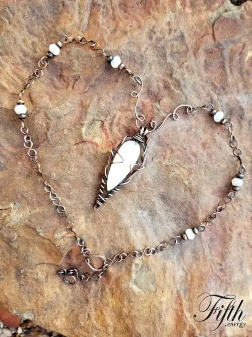On Point Moonstone Necklace Fifth Energy Jewelry 1