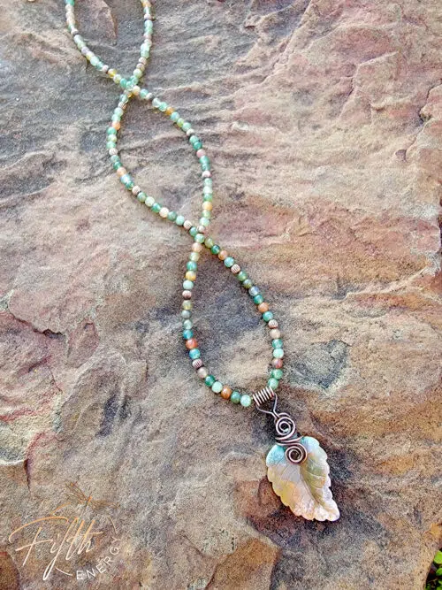 Carved Indian Agate Necklace Leaf Beaded Fifth Energy Jewelry Brown Green Earth Tones