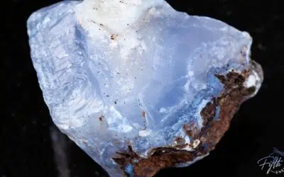 The Calming Power of Blue Chalcedony – A guide to its meaning, Use & Benefits